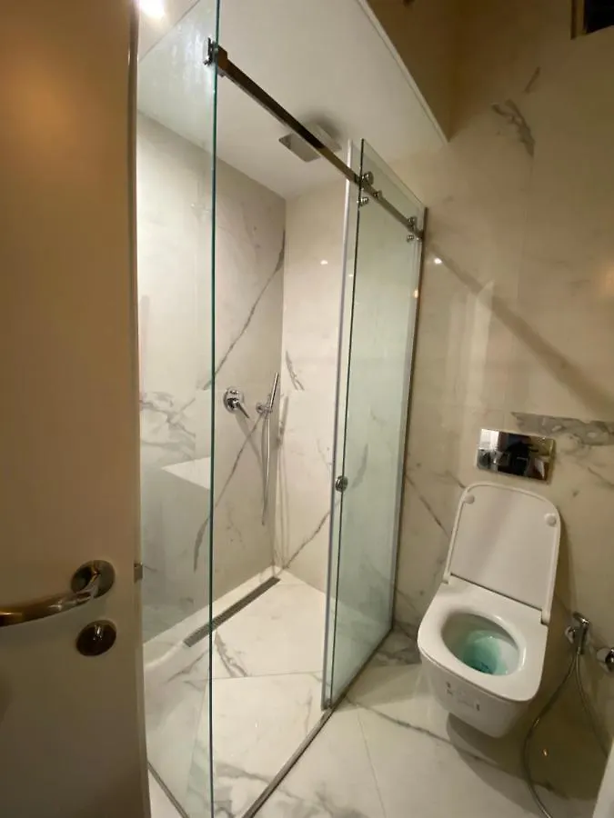 Apartment Lovely Loft 1-Bedroom In The Heart Of Tirana